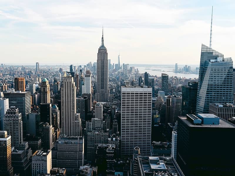 Nowy Jork - panorama Manhattanu z widokiem na Empire State Building